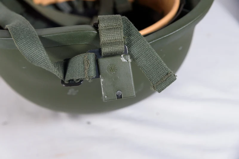 Bundeswehr-Gefechtshelm M.92 Kevlar-Helm
