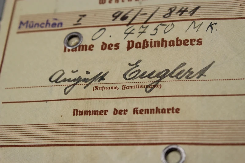 Wehrpass Kriegsmarine mit WW1-Kennzeichen