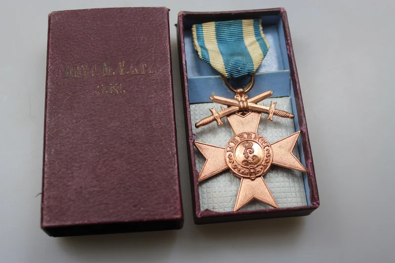 Bayerisches Verdienstkreuz mit Schwertern (1913-18)
