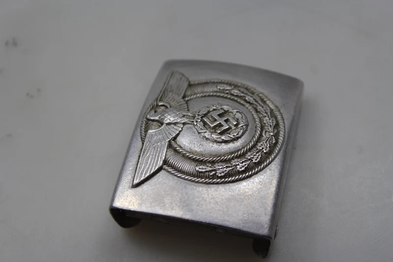 Aluminiumschnalle der Wehrmannschaften aus dem Zweiten Weltkrieg