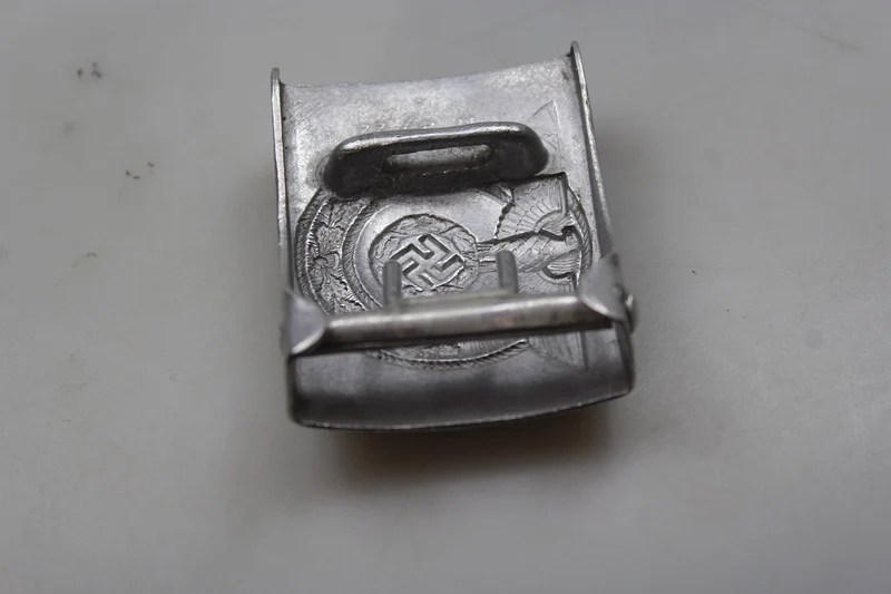 Aluminiumschnalle der Wehrmannschaften aus dem Zweiten Weltkrieg
