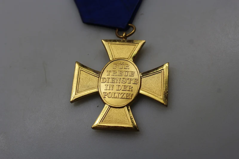 Treues Dienstkreuz, 25 Jahre bei der Polizei
