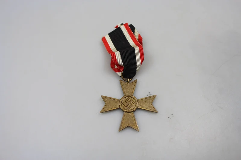 Verdienstkreuz ohne Schwerter II. Klasse