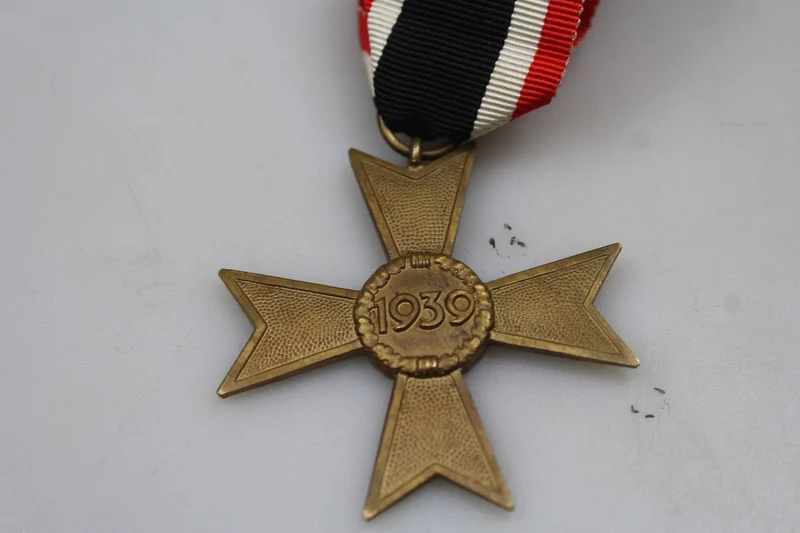 Verdienstkreuz ohne Schwerter II. Klasse