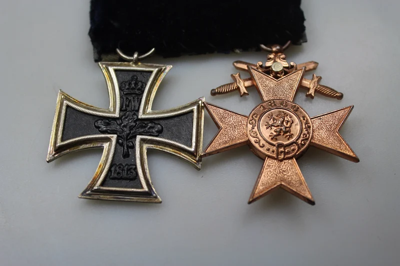 Spange mit zwei Auszeichnungen aus dem Ersten Weltkrieg