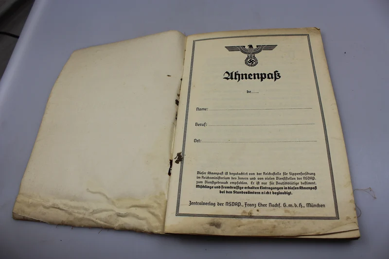 Ahnenpass, persönliches Herkunftsheft - III. Reich