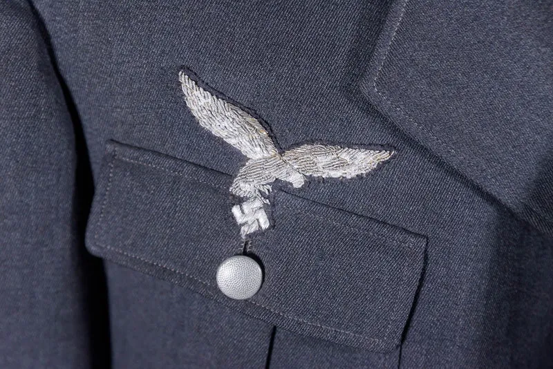 Dienstjacke eines Luftwaffenkapitäns für Flugpersonal/Fallschirmjäger im Zweiten Weltkrieg