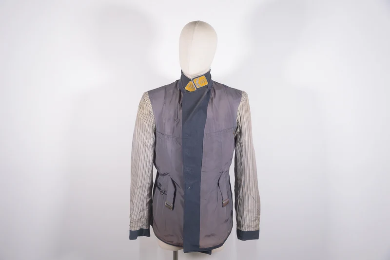 Dienstjacke eines Luftwaffenkapitäns für Flugpersonal/Fallschirmjäger im Zweiten Weltkrieg