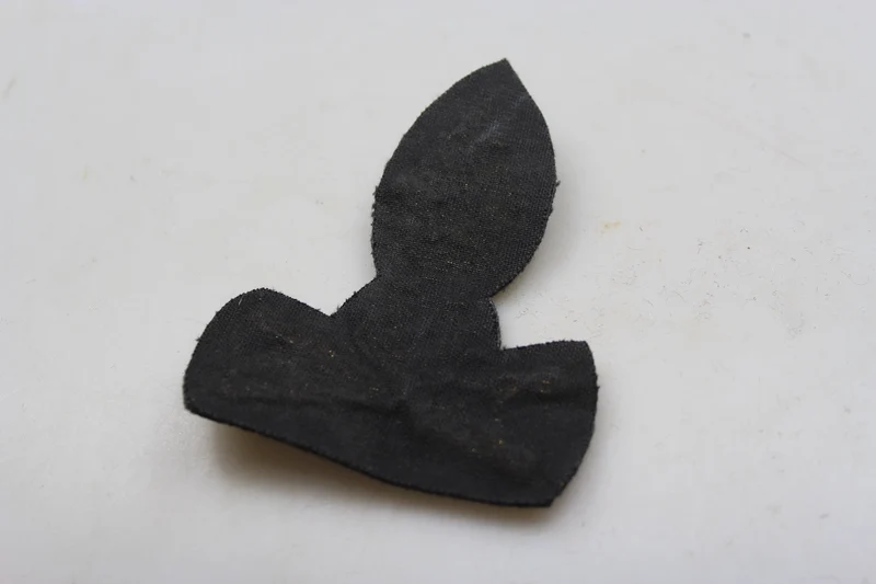 Reproduktion eines Kolonialfrieses, Kopfbedeckung für schwere Artillerie