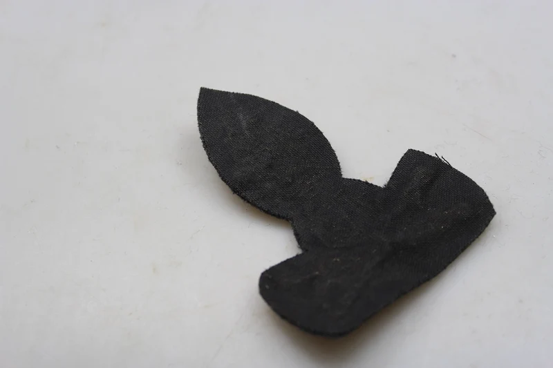 Reproduktion eines Kolonialfrieses, Kopfbedeckung für schwere Artillerie