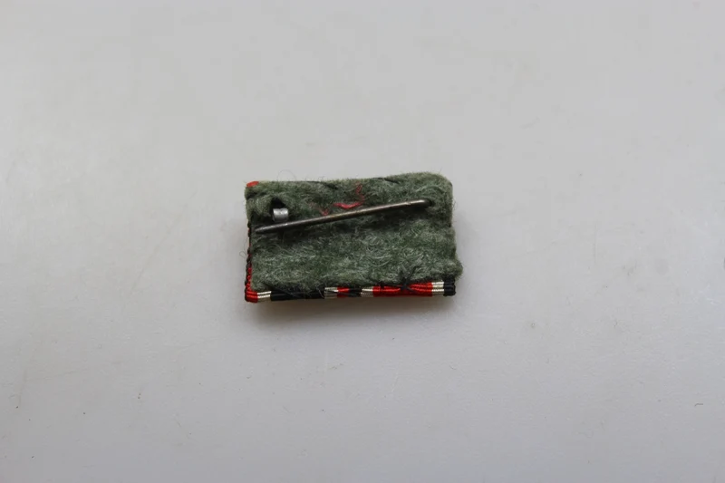 REPRO Pin 2 Band WH