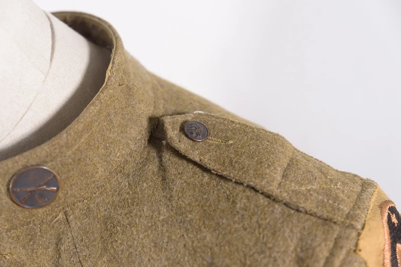 US-Army-Truppenjacke der 27. Infanteriedivision aus dem Ersten Weltkrieg