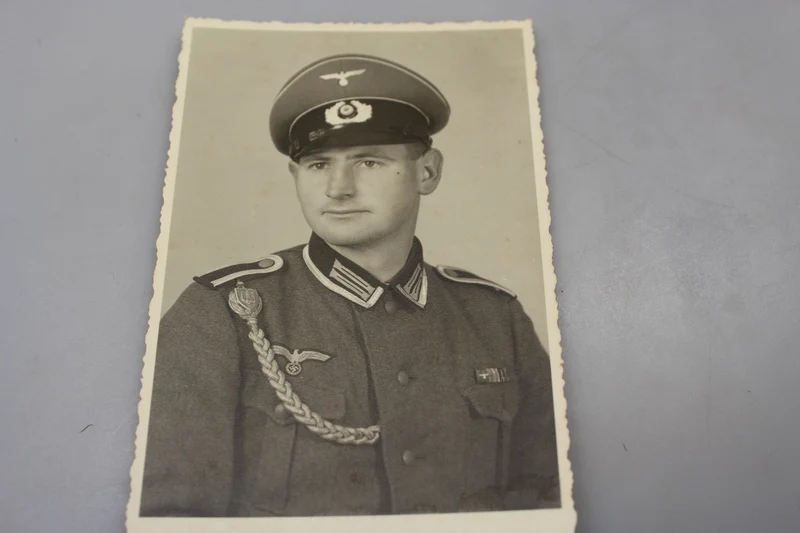Fotostudio Unteroffizier Heer 2. Weltkrieg