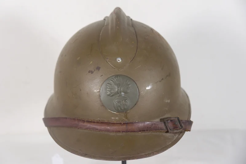 Adrian M.26 Französischer Helm aus dem 2. Weltkrieg