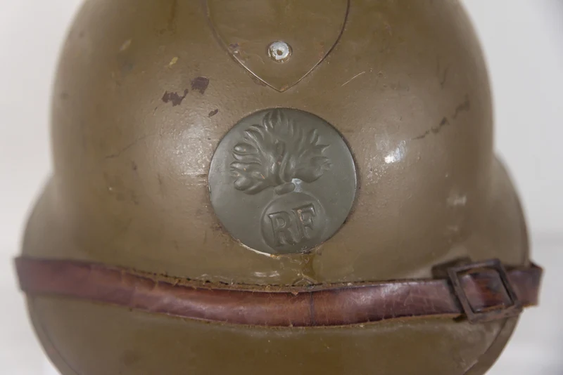 Adrian M.26 Französischer Helm aus dem 2. Weltkrieg