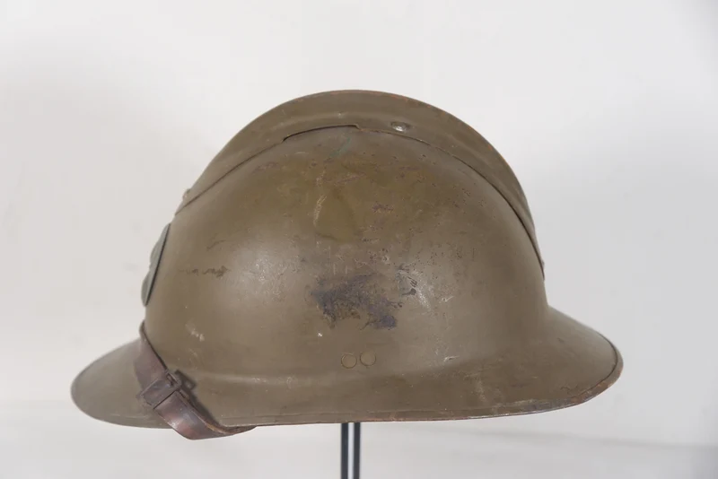 Adrian M.26 Französischer Helm aus dem 2. Weltkrieg