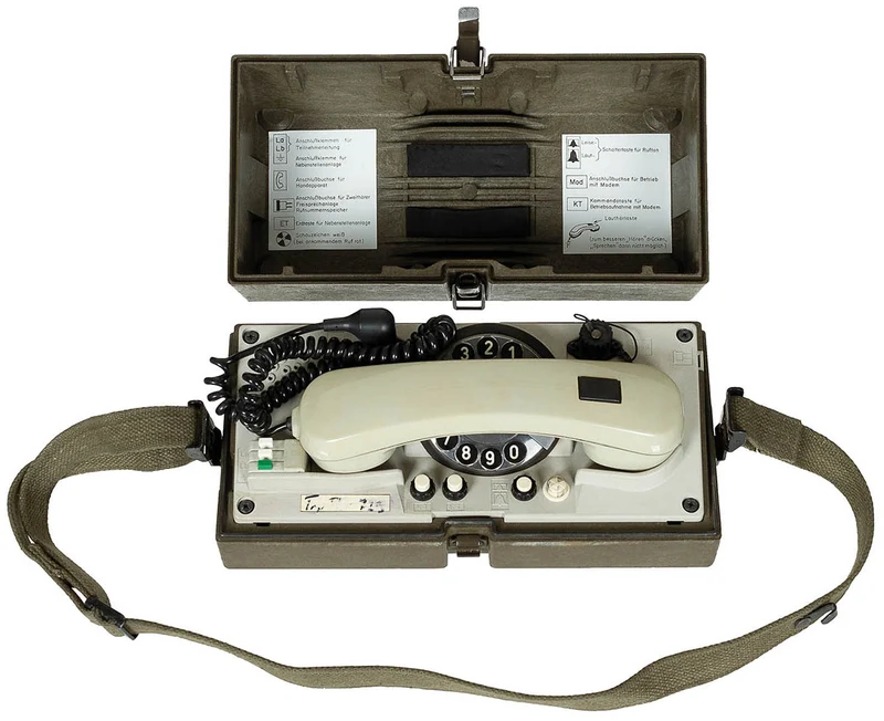 BW Feldtelefon, "Krone WF", im Koffer, gebr.