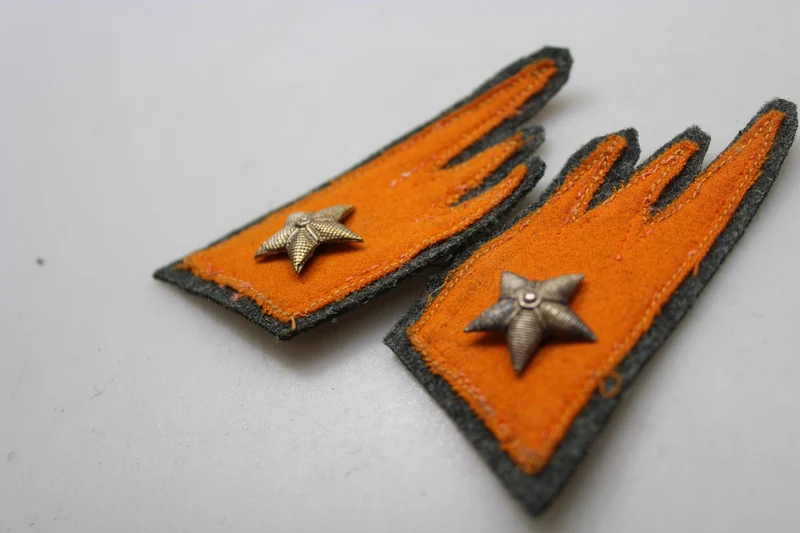 Orange Flames der M.40 Kavallerieschulen