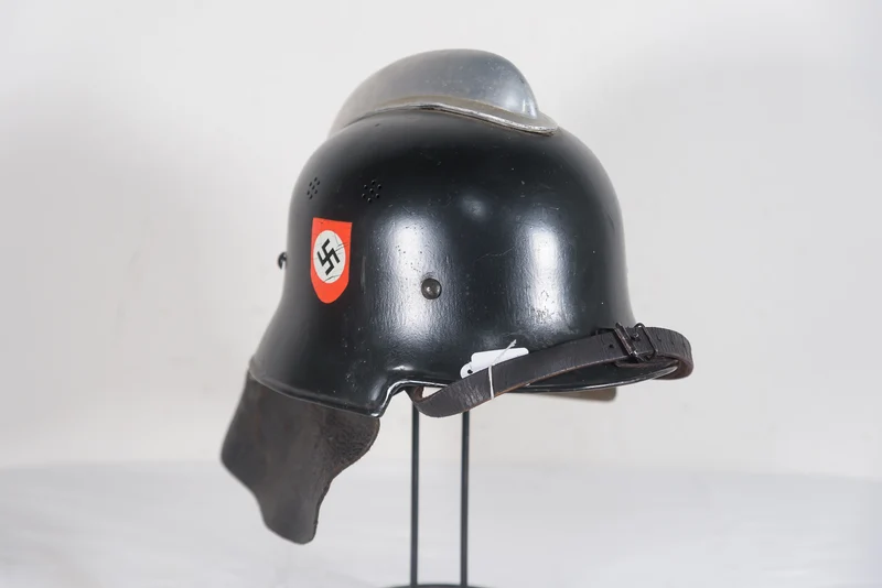 M.34 Feurwehrwerk-Helm mit REPRO-Abziehbild