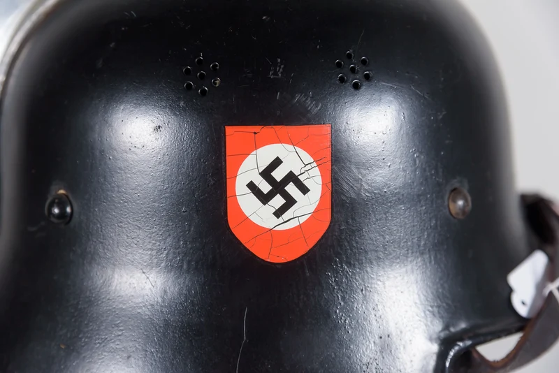 M.34 Feurwehrwerk-Helm mit REPRO-Abziehbild