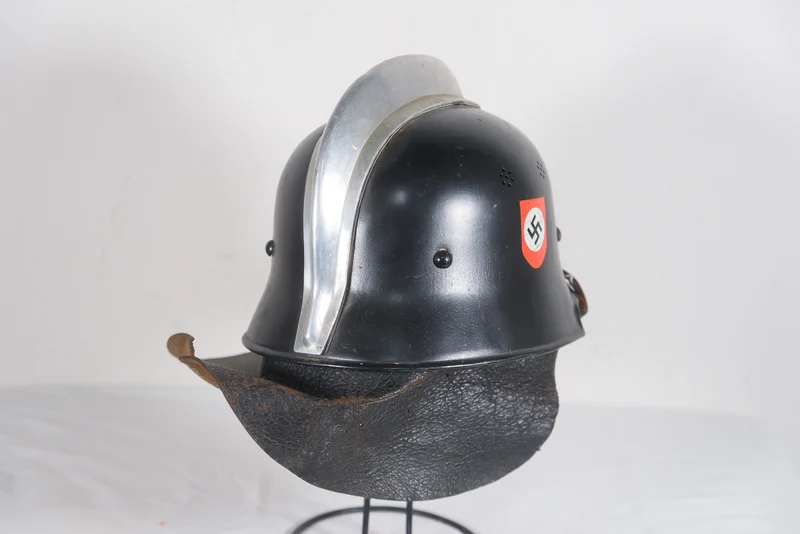 M.34 Feurwehrwerk-Helm mit REPRO-Abziehbild