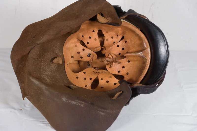 M.34 Feurwehrwerk-Helm mit REPRO-Abziehbild
