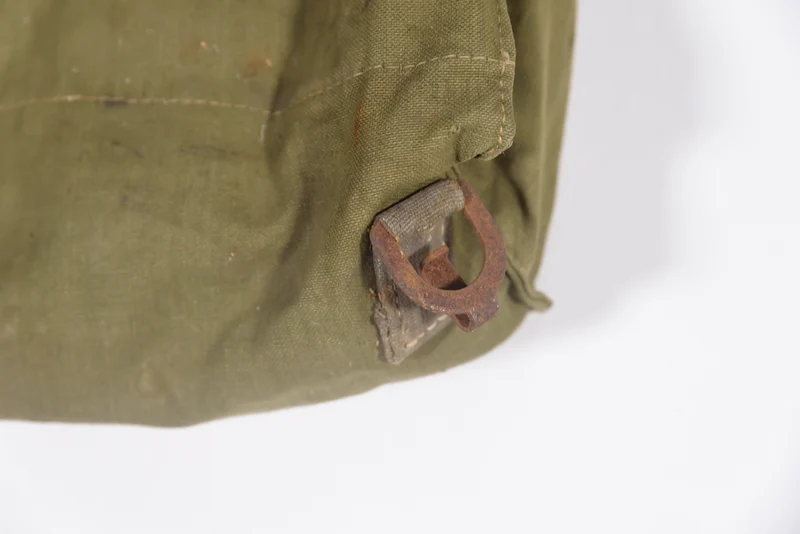 Spätkriegs-Rucksack „Artillerie“ aus dem 2. Weltkrieg