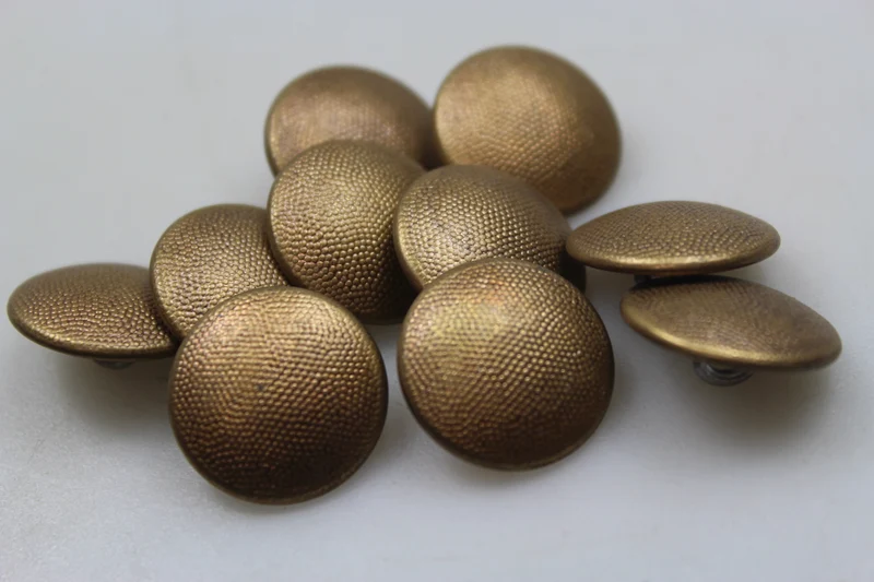 WH WW 2 goldene Knöpfe