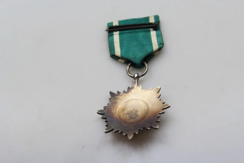 Ostvolksmedaille „Gold“ 1. Klasse mit Schwertern