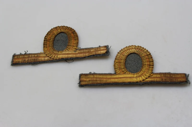Paar M.34 Grad REI WW 2 Offiziere