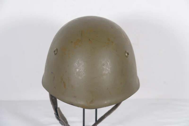 Wiederverwendungshelm M.33 aus dem 2. Weltkrieg aus der Nachkriegszeit