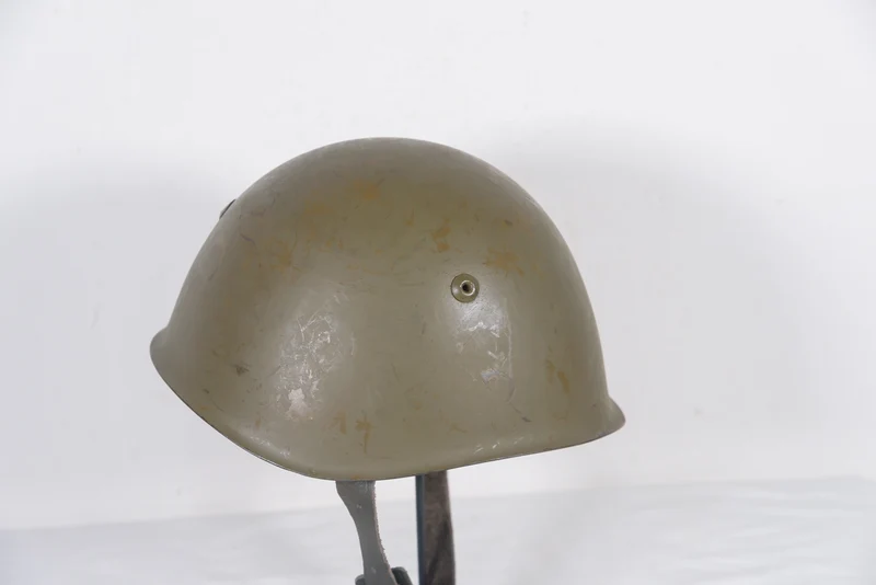 Wiederverwendungshelm M.33 aus dem 2. Weltkrieg aus der Nachkriegszeit