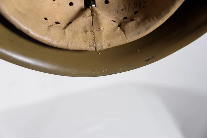 Wiederverwendungshelm M.33 aus dem 2. Weltkrieg aus der Nachkriegszeit