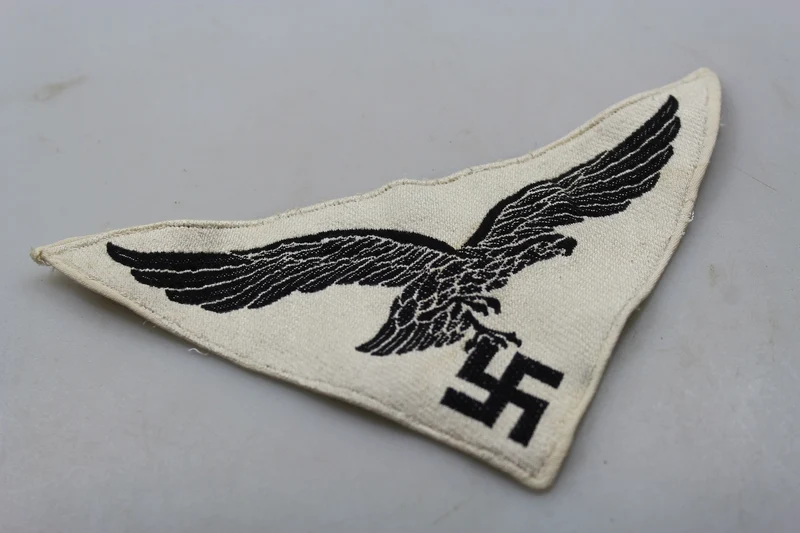 Luftwaffen-Übungsgerät mit Adlerbrust