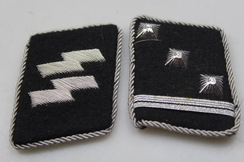 Repro-Paar offizieller W-SS-Abzeichen