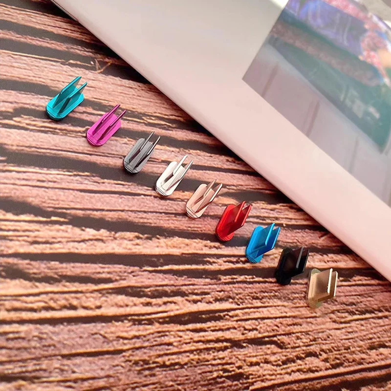 Cadorabo Schutzkappe kompatibel mit USB C Staub Schutz Stecker Stöpsel für Ladeanschluss Staubdicht