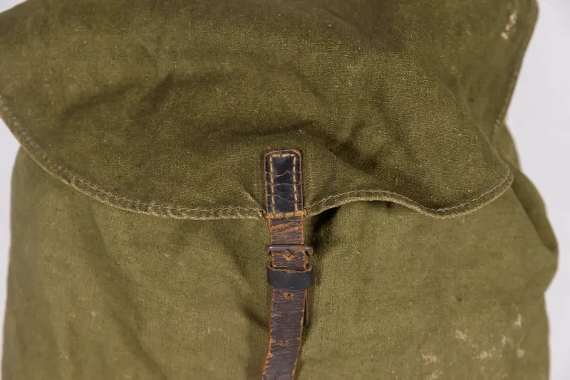 Spätkriegs-Rucksack „Artillerie“ aus dem 2. Weltkrieg