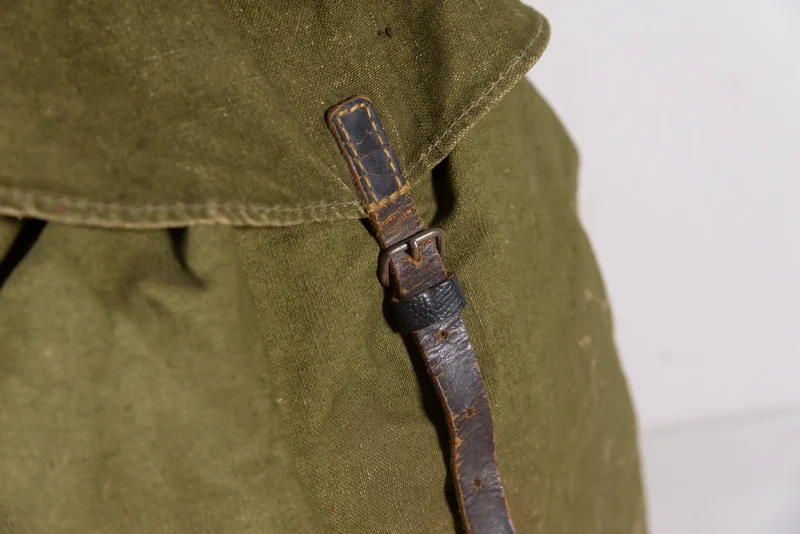 Spätkriegs-Rucksack „Artillerie“ aus dem 2. Weltkrieg