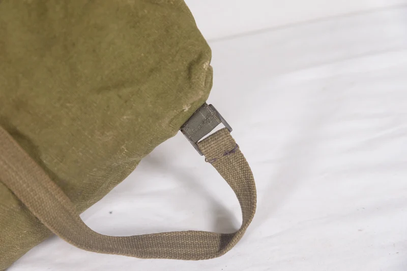 Spätkriegs-Rucksack „Artillerie“ aus dem 2. Weltkrieg
