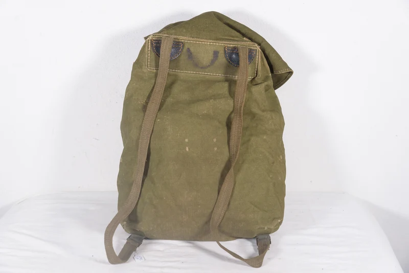 Spätkriegs-Rucksack „Artillerie“ aus dem 2. Weltkrieg