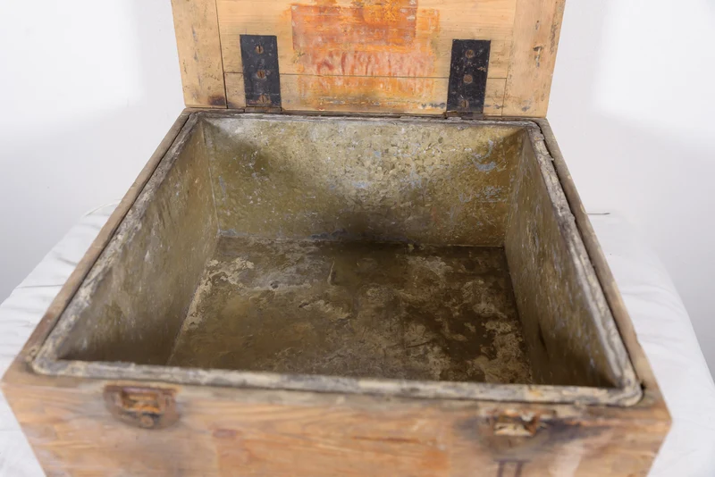 „Oben nicht werfen luftdicht verpackt“ WH WW 2 Holzkiste