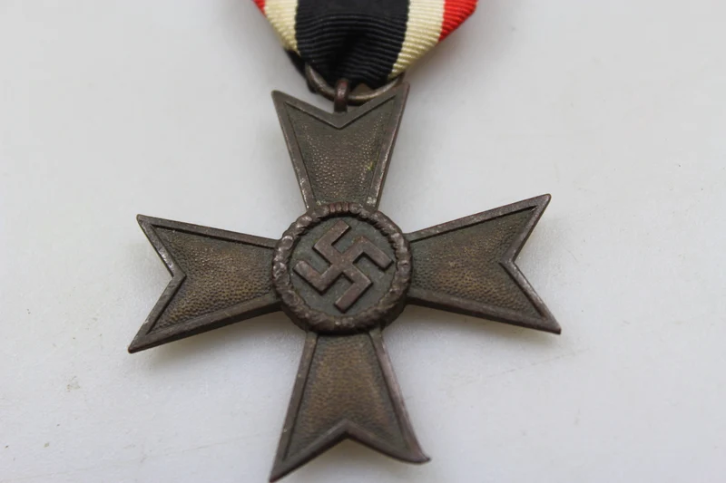 Verdienstkreuz ohne Schwerter II. Klasse