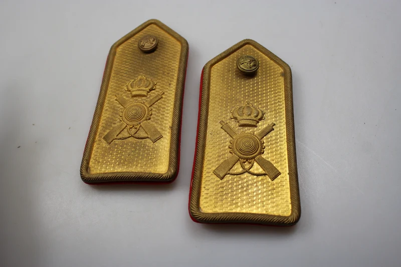 M.34-Schulterpolster mit WW2-Goldplatte