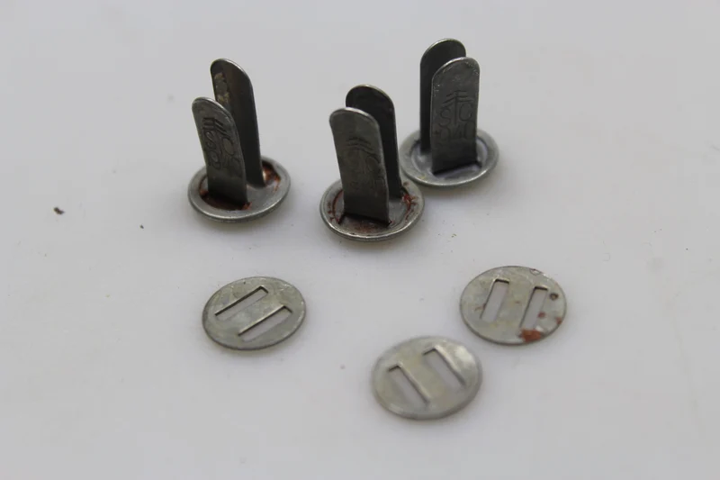 Repro-Set deutscher Helmnieten aus dem 2. Weltkrieg