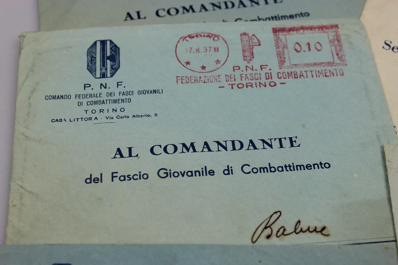 Nr. 6 Umschläge mit der Überschrift „PNF Fasci di Combattimento di Torino“.