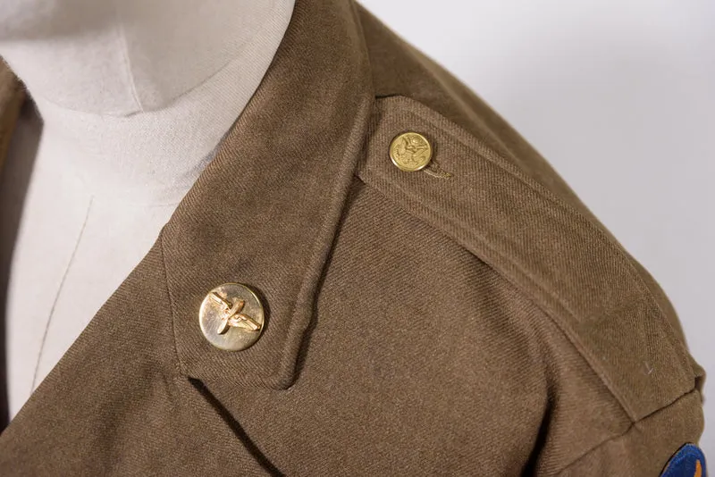 Dienstjacke mit vier Taschen aus dem 2. Weltkrieg