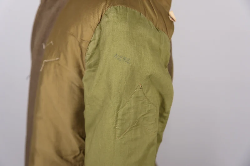 Dienstjacke mit vier Taschen aus dem 2. Weltkrieg