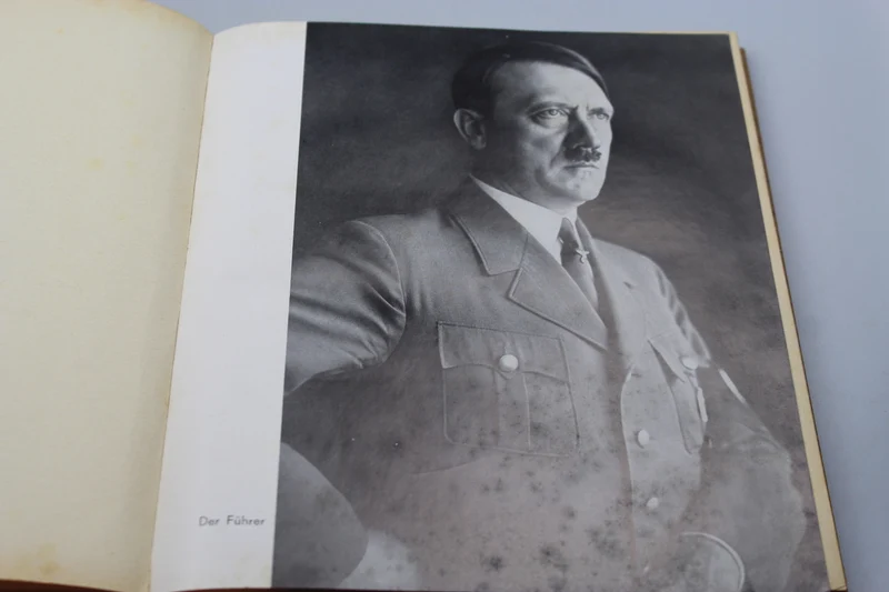 „Jahrbuch des Reichsarbeitsdienstes 1937/38“