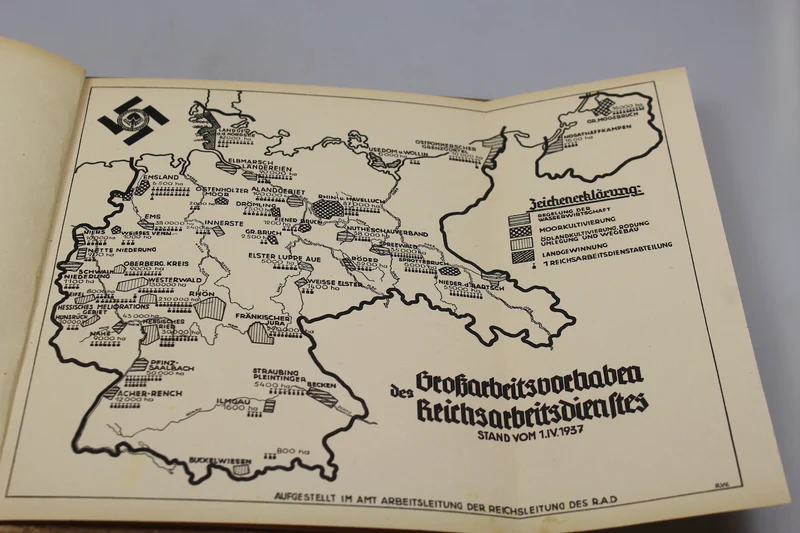 „Jahrbuch des Reichsarbeitsdienstes 1937/38“