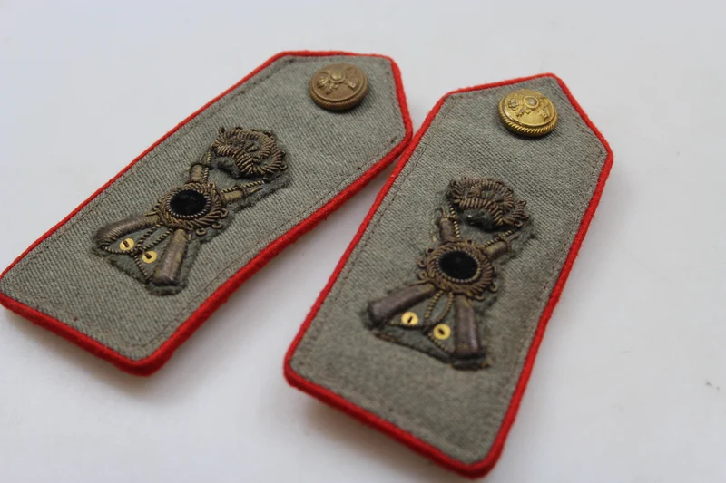 Paar M.34 offizielle REI WW 2 Schulterpolster